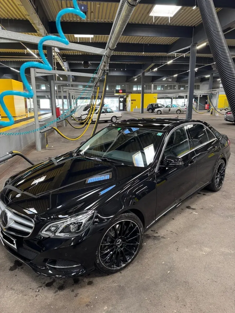 Mercedes-Benz E-Class 2015 photo 2