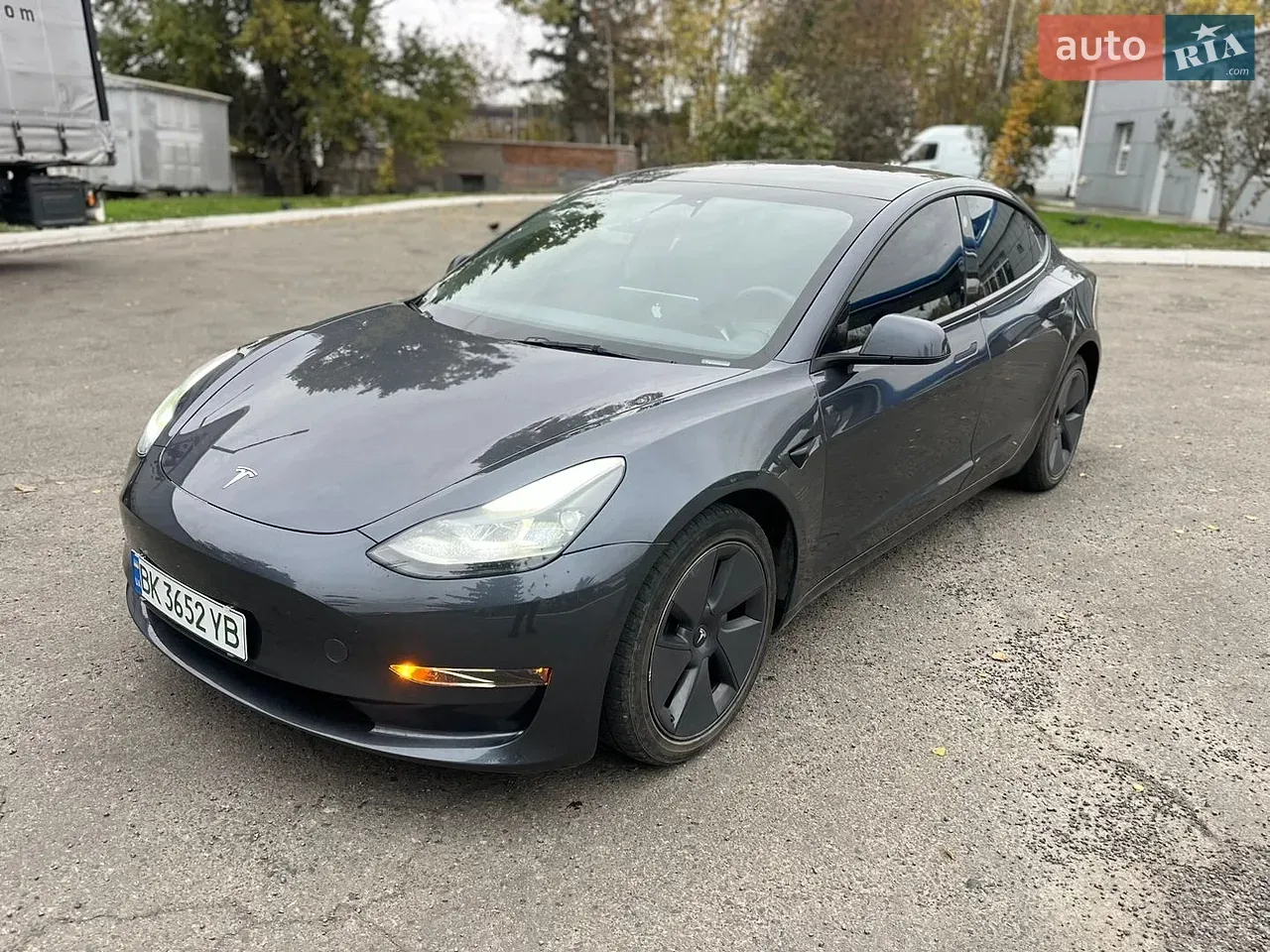 Tesla Model 3 2023 photo 3