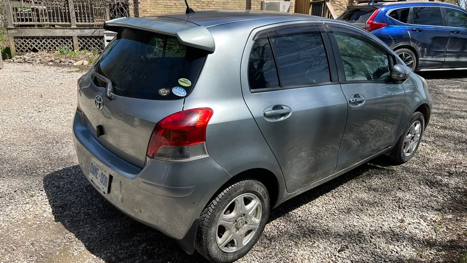 Toyota Vitz 2008 photo 4