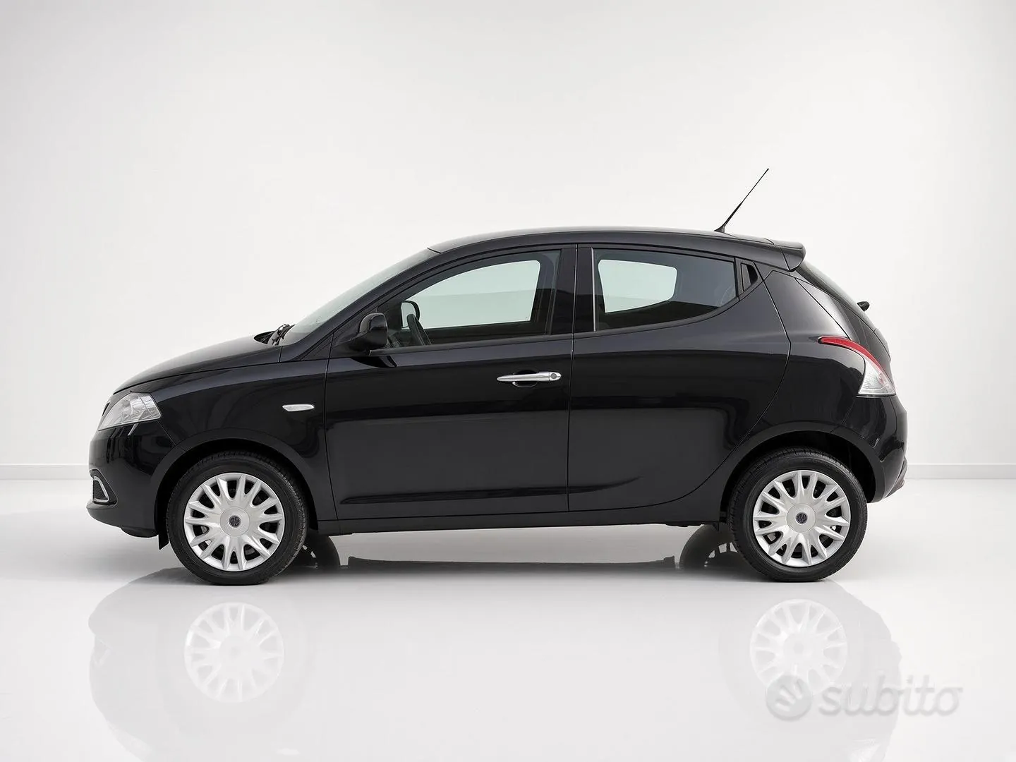 Lancia Ypsilon 2013 photo 4