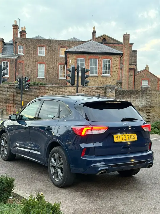 Ford Kuga 2022 photo 3