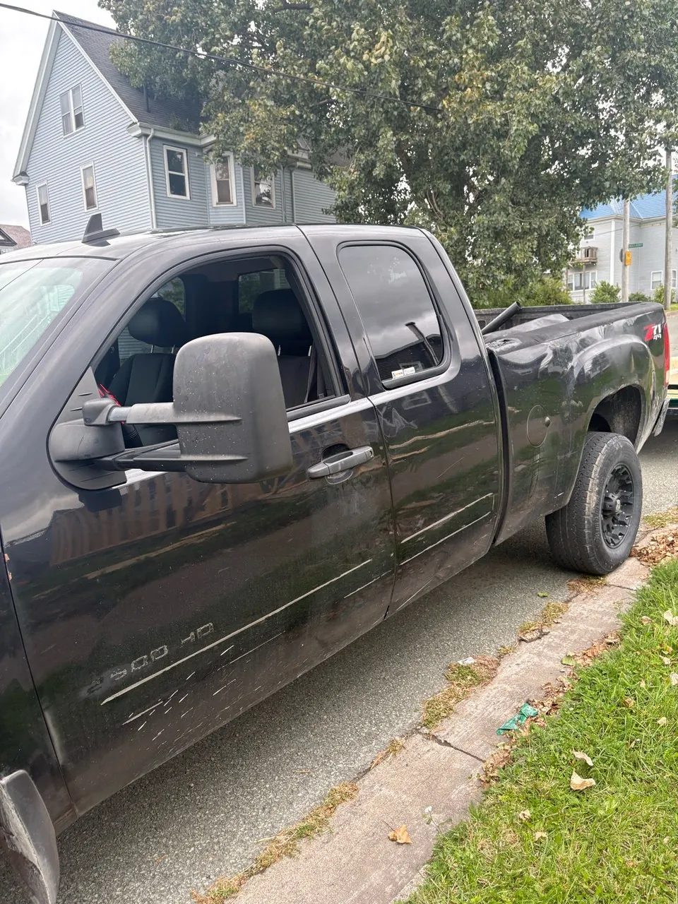 GMC Sierra 1500 2012 photo 2