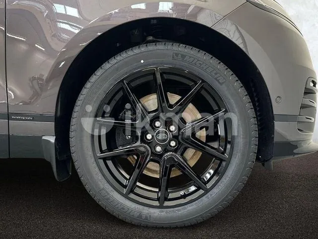 Land Rover Range Rover Velar 2025 photo 5