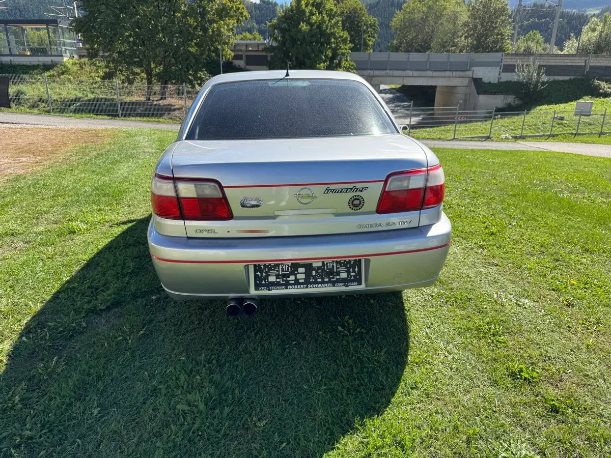 Opel Omega 2001 photo 3