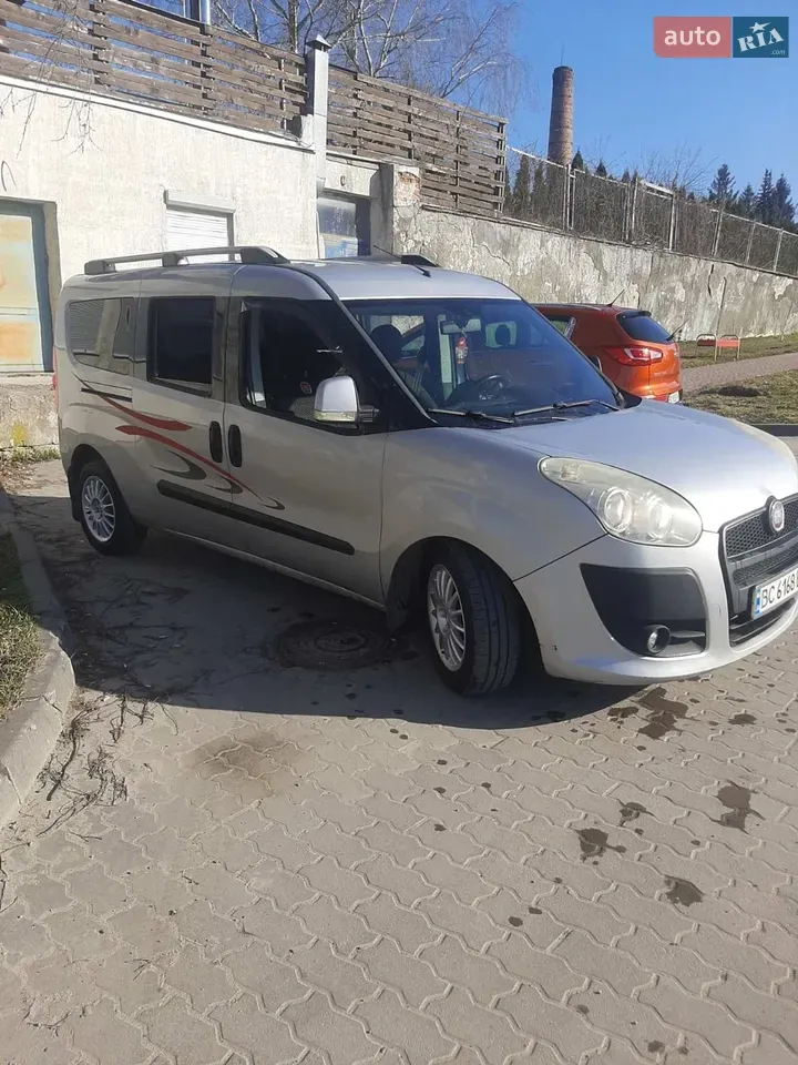 Fiat Doblo 2011 photo 5