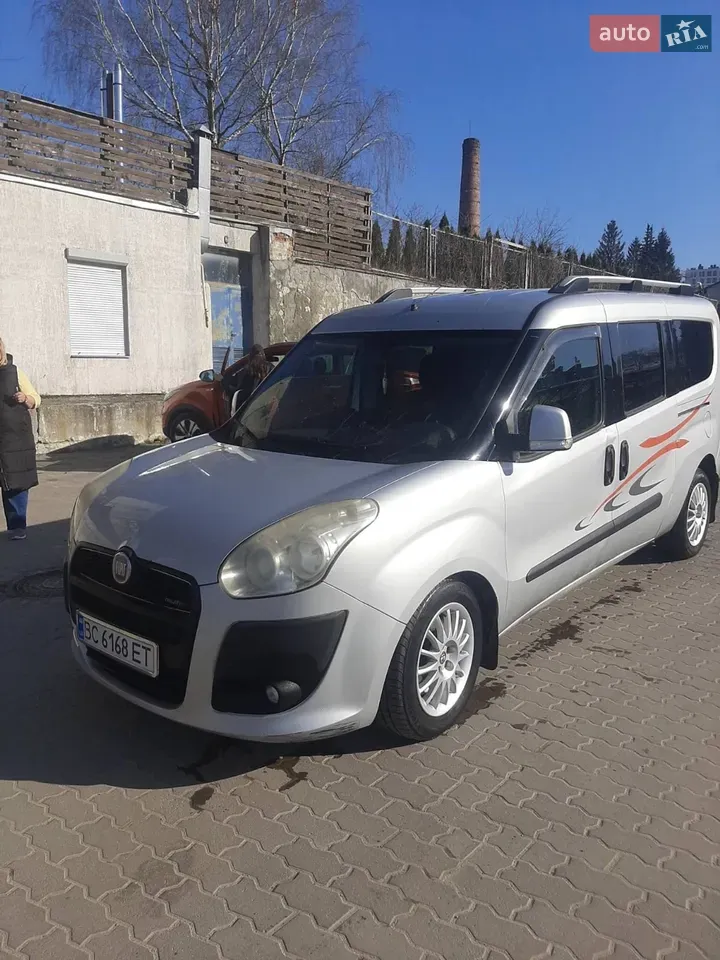 Fiat Doblo 2011 photo 3