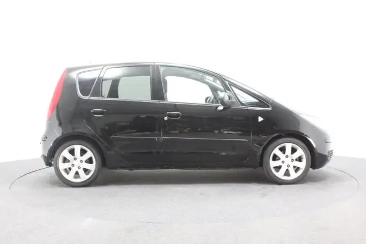 Mitsubishi Colt 2007 photo 3
