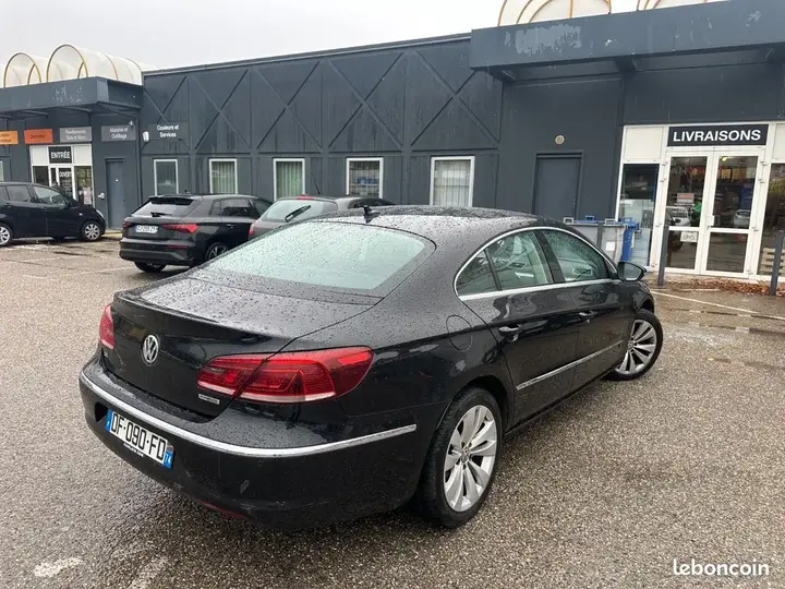 Volkswagen Passat 2014 photo 2
