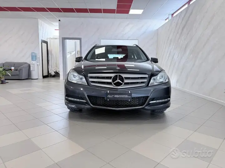 Mercedes-Benz C180 2014 photo 2