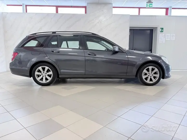Mercedes-Benz C180 2014 photo 4