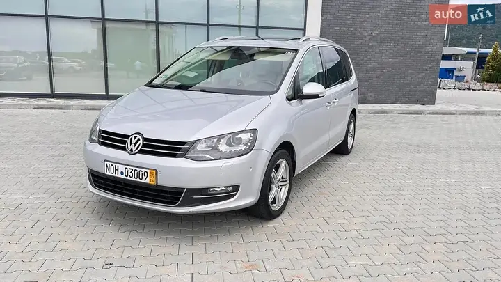 Volkswagen Sharan 2012 photo 3