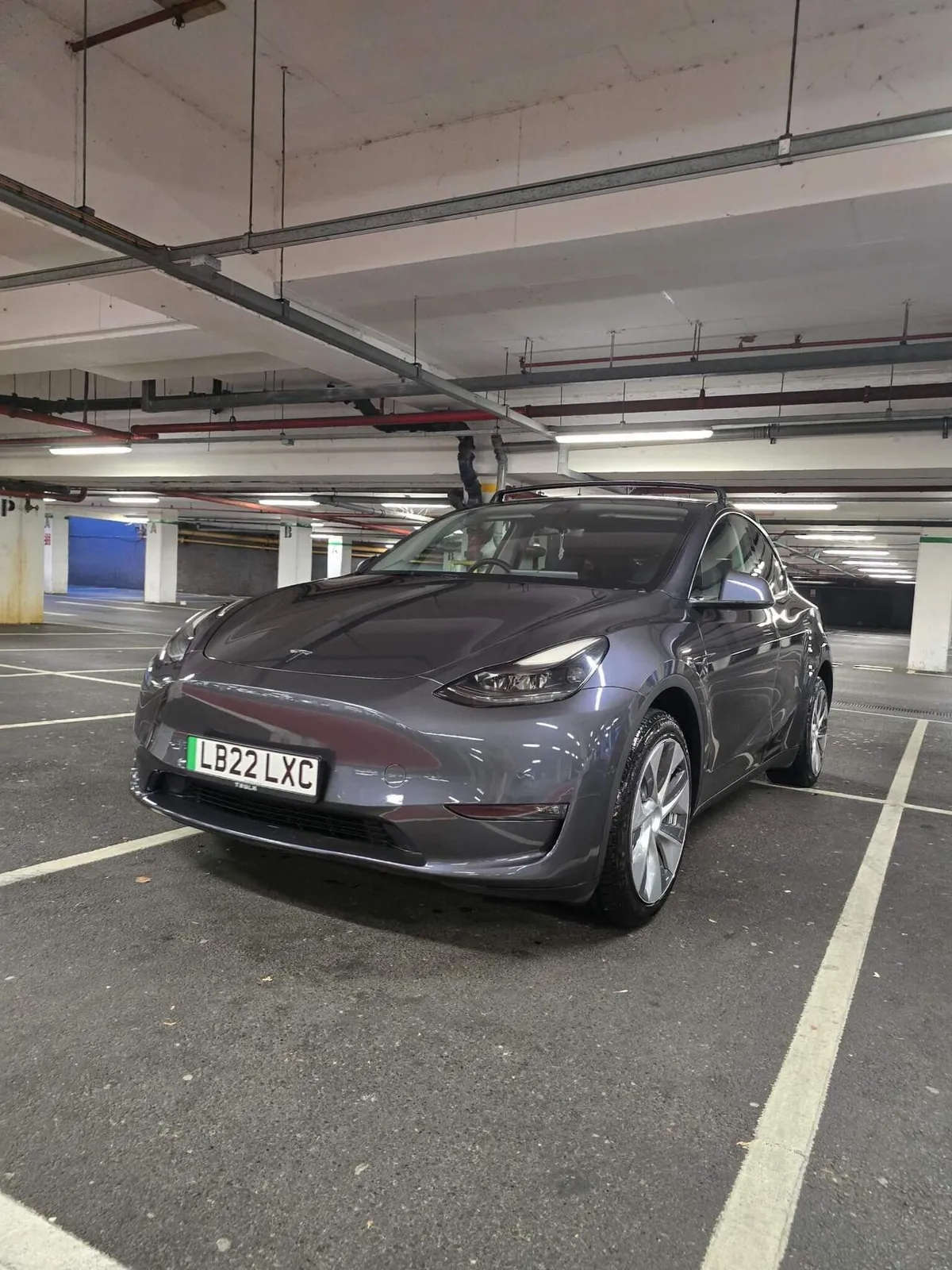 Tesla Model Y 2022 photo 2