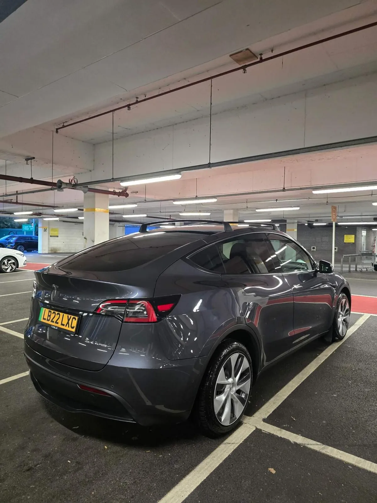 Tesla Model Y 2022 photo 5