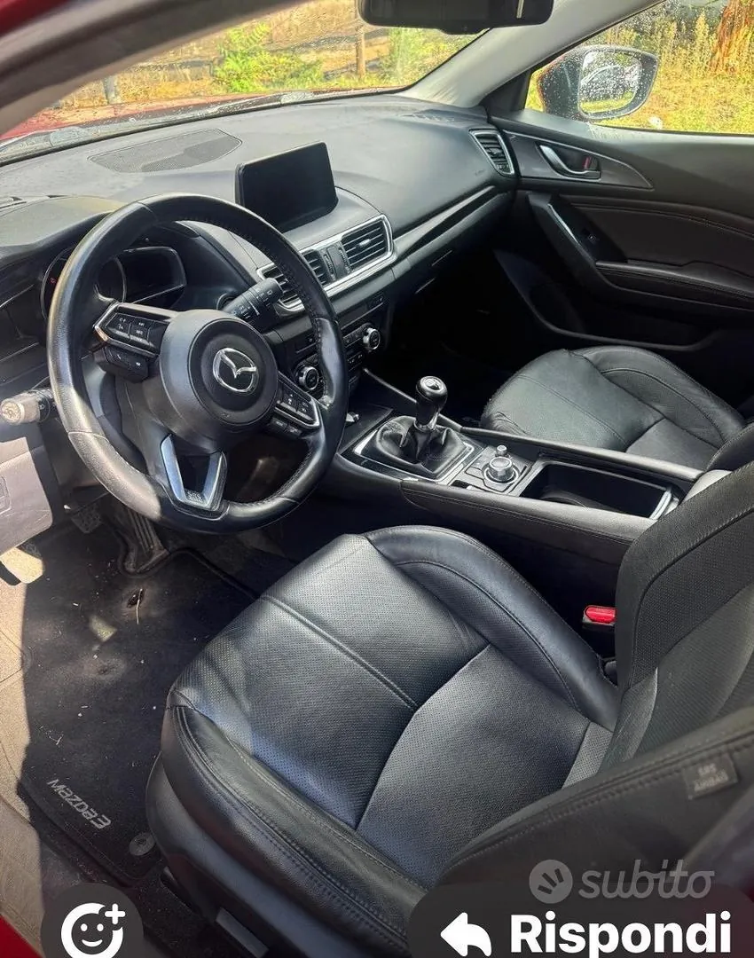 Mazda Mazda3 2018 photo 2