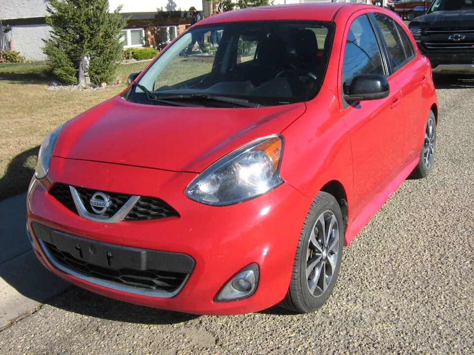 Nissan Micra 2015 photo 2