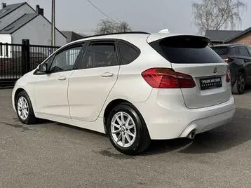 BMW 218 Active Tourer 2021 photo 2