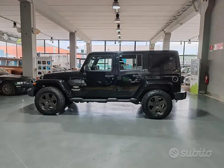Jeep Wrangler 2011 photo 3