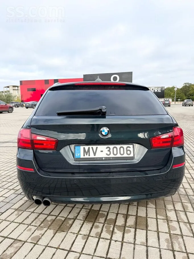 BMW 530D 2010 photo 3