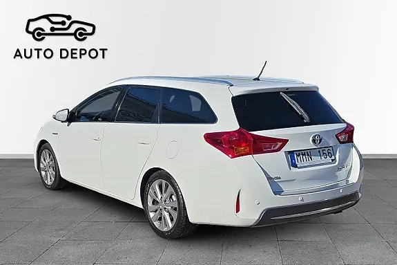 Toyota Auris 2013 photo 4