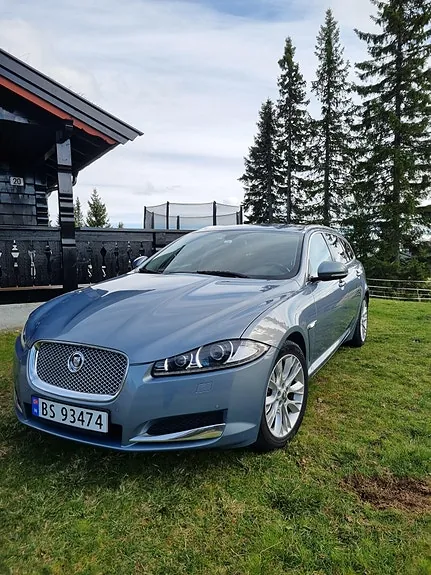 Jaguar Xf 2013 photo 4