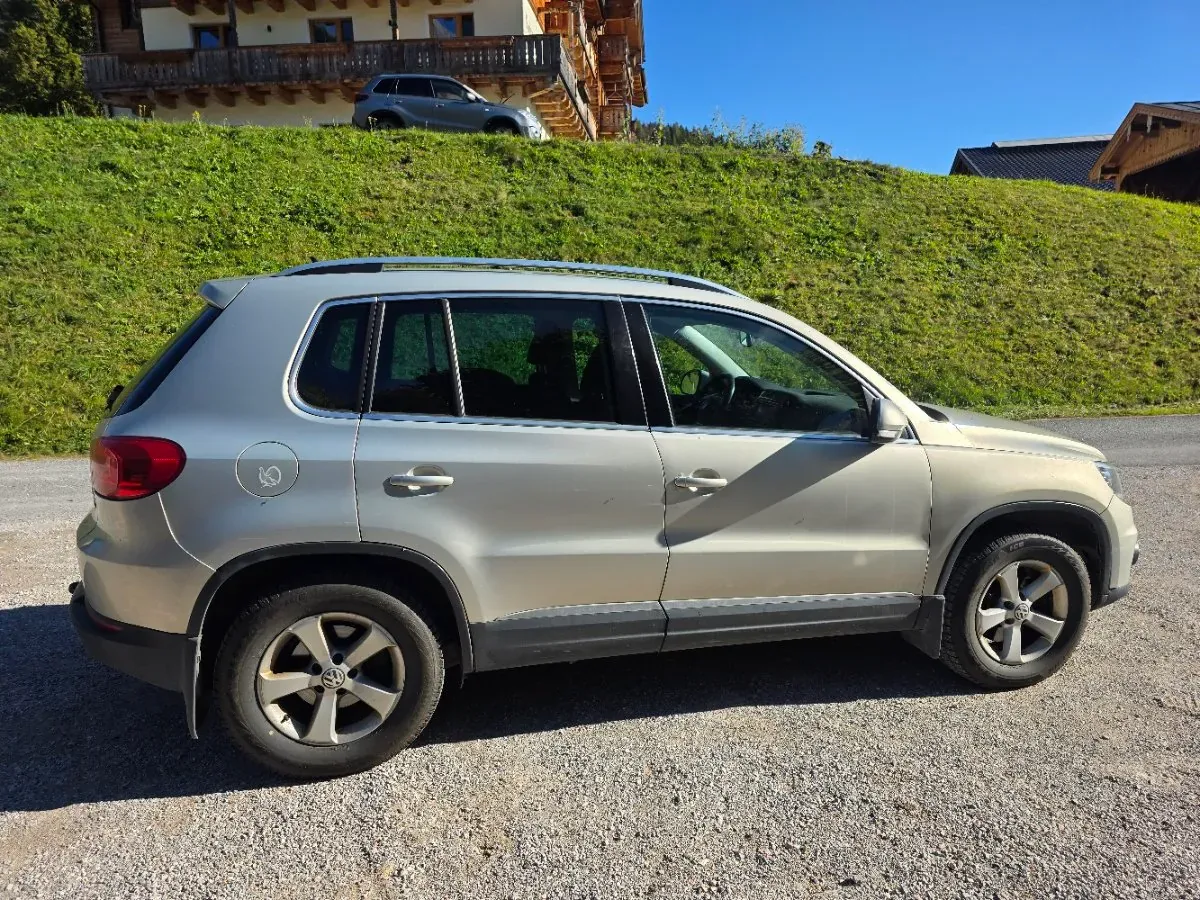 Volkswagen Tiguan 2011 photo 3