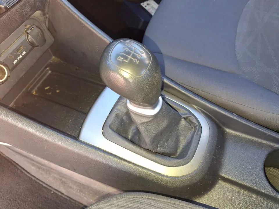 Kia Rio 2013 photo 2