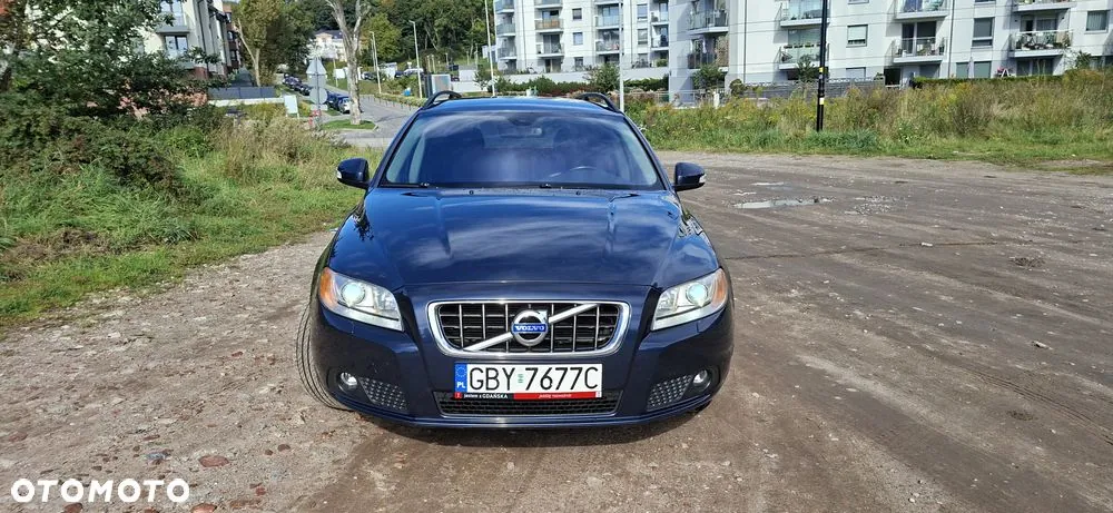 Volvo V70 2010 photo 3