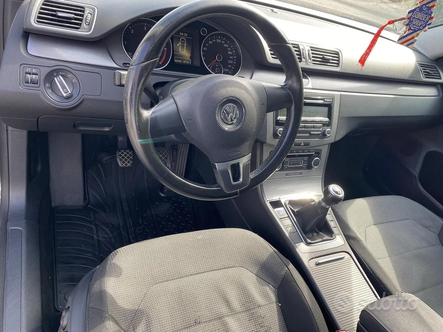 Volkswagen Passat 2011 photo 5