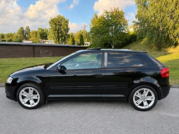 Audi A3 2010 photo 2