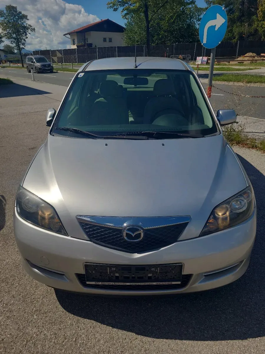 Mazda Mazda2