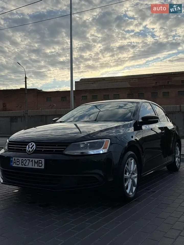 Volkswagen Jetta 2013 photo 3