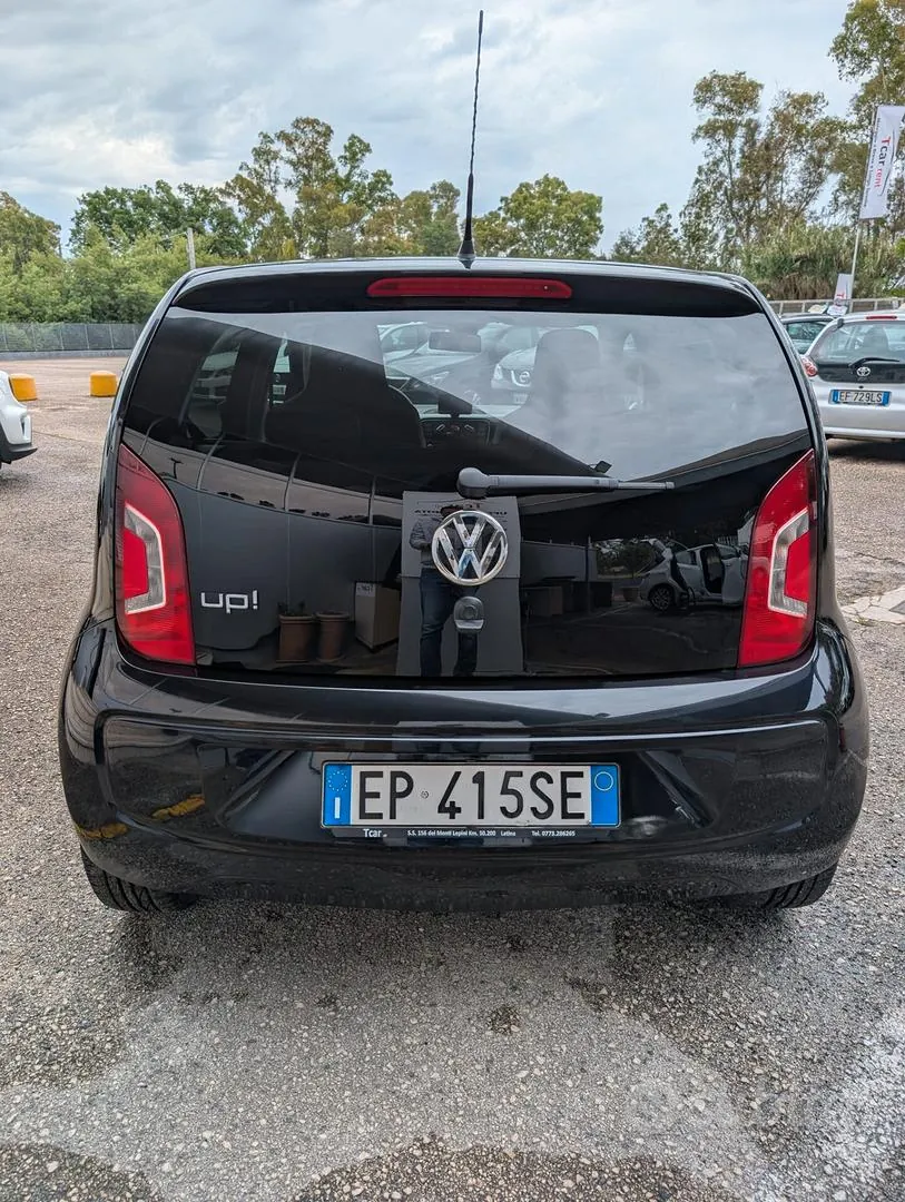 Volkswagen Up 2012 photo 4