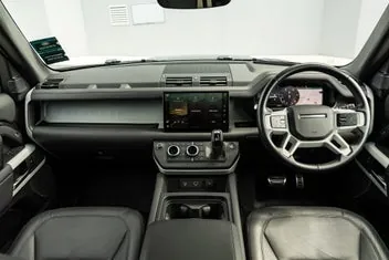 Land Rover Defender 2023 photo 5