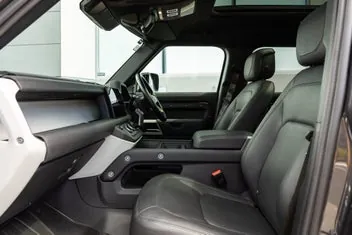 Land Rover Defender 2023 photo 4