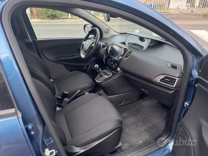 Lancia Ypsilon 2022 photo 5