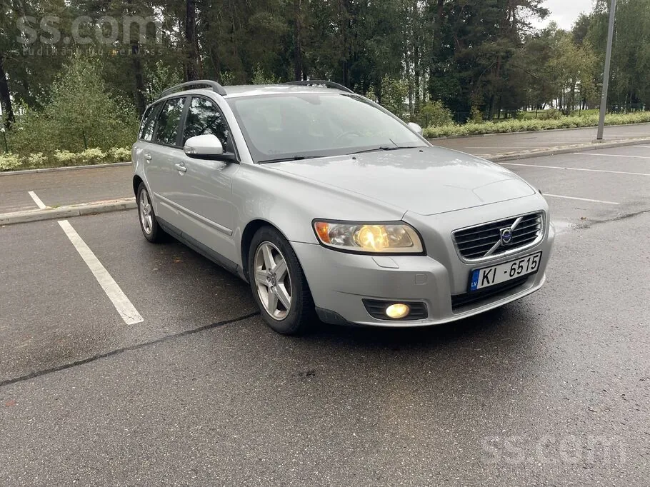 Volvo V50