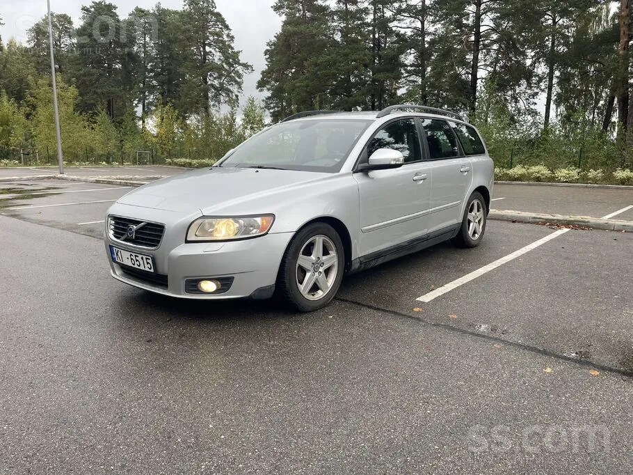 Volvo V50 2009 photo 2