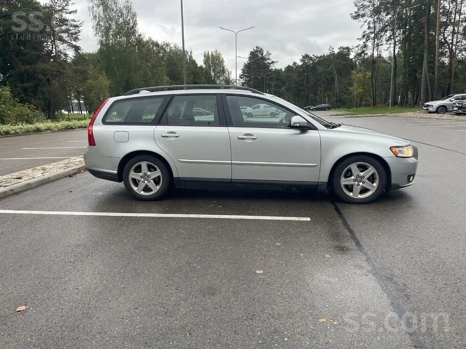 Volvo V50 2009 photo 5
