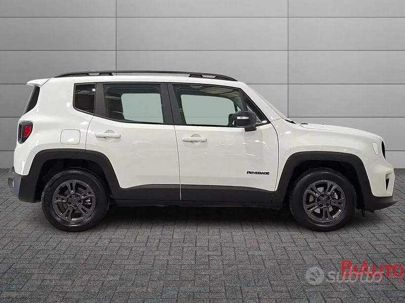 Jeep Renegade 2022 photo 3