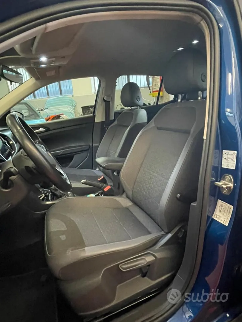 Volkswagen T-Cross 2023 photo 4