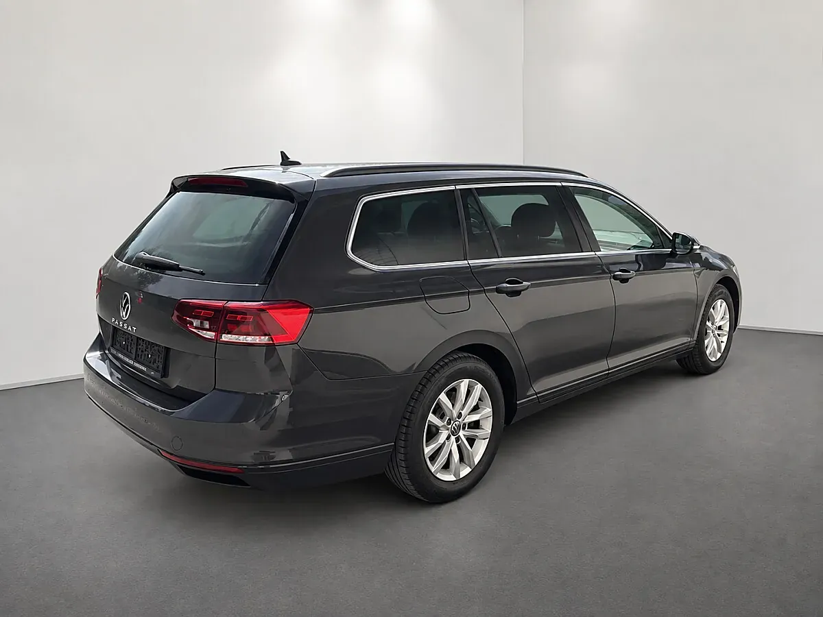 Volkswagen Passat 2021 photo 3
