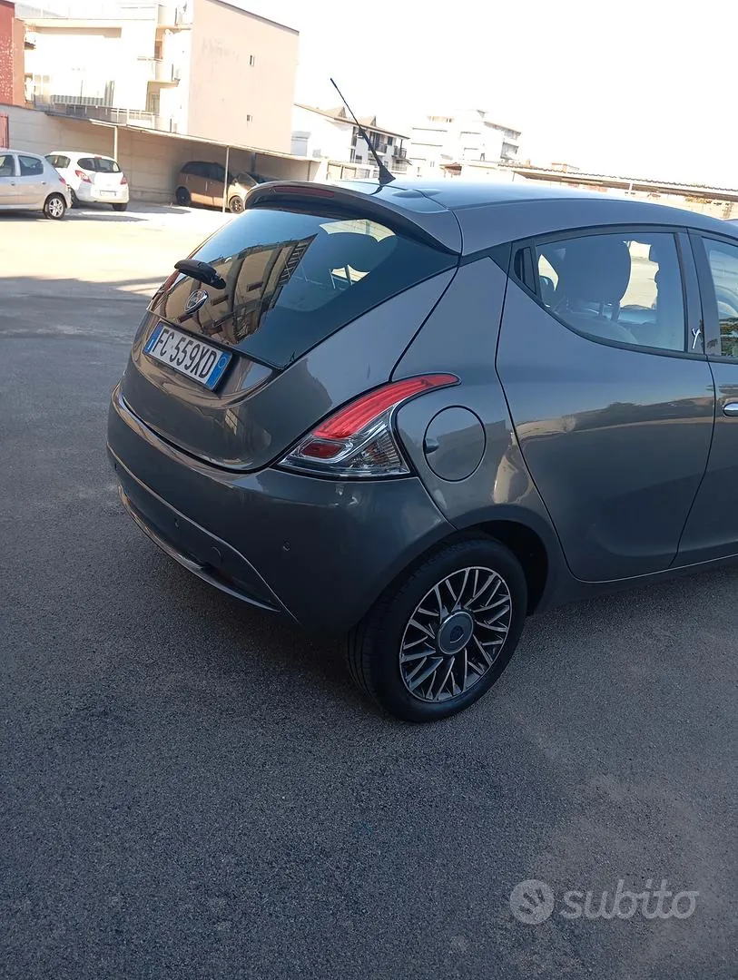 Lancia Ypsilon 2016 photo 3