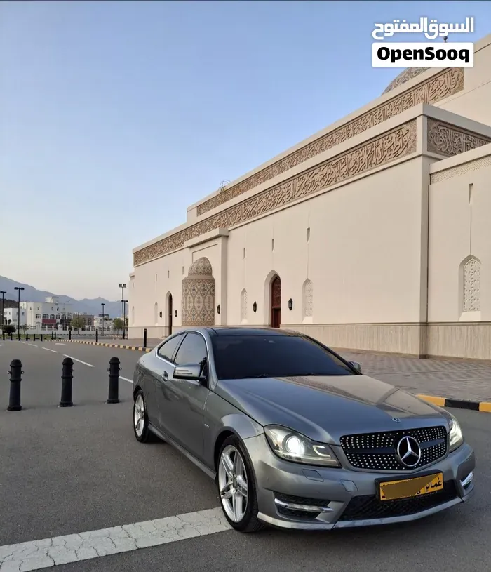 Mercedes-Benz C-Class 2012 photo 4