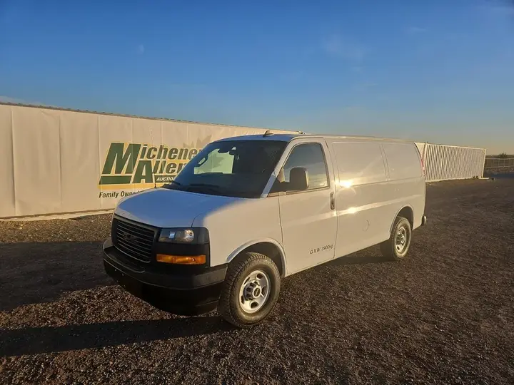 GMC Savana