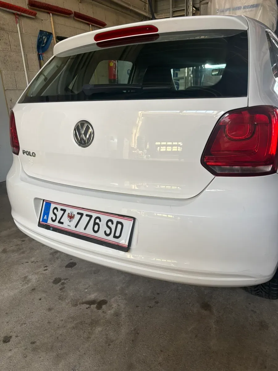 Volkswagen Polo 2012 photo 2