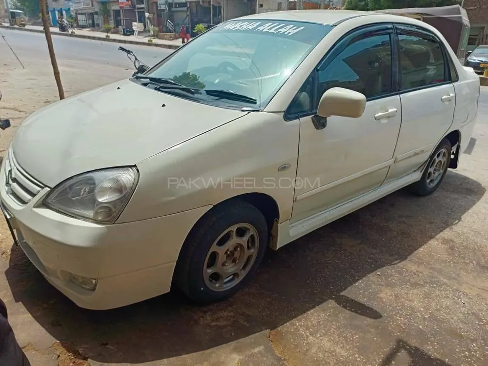 Suzuki Liana