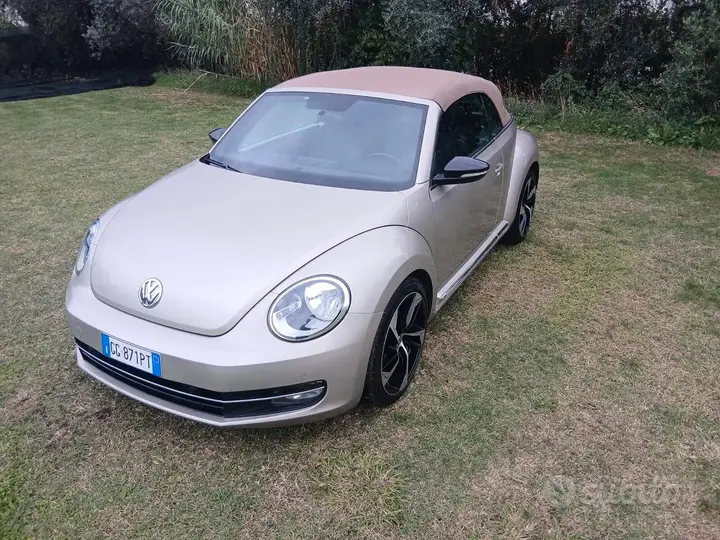 Volkswagen Maggiolino Cabrio 2013 photo 4