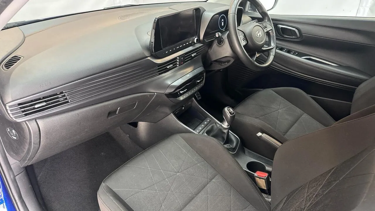 Hyundai Bayon 2023 photo 2