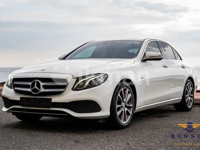 Mercedes-Benz E350E 2017 photo 4