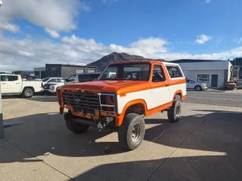 Ford Bronco 1983 photo 2